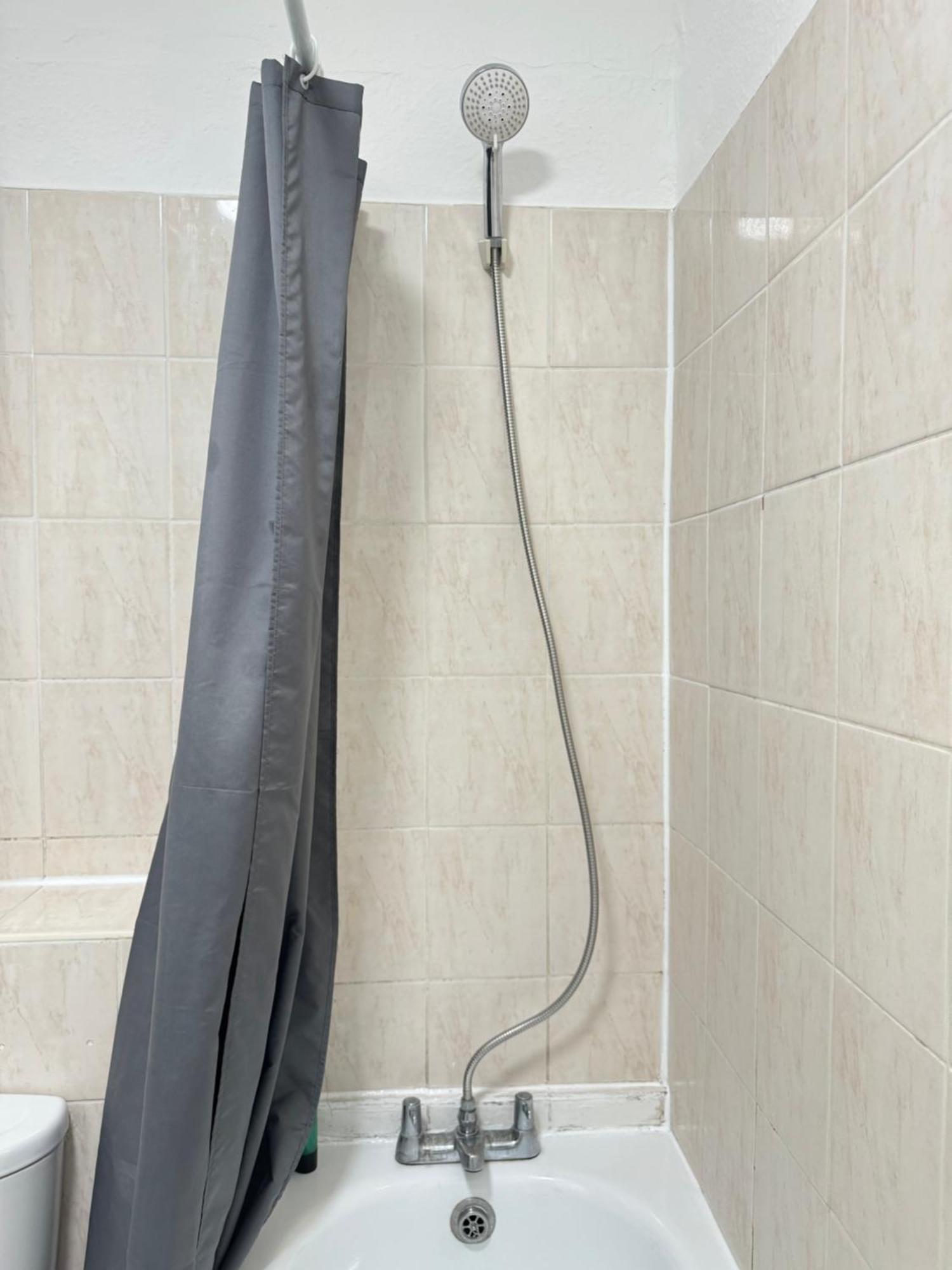 2 Bed Apt Sofa Bed Up To 6 لندن المظهر الخارجي الصورة