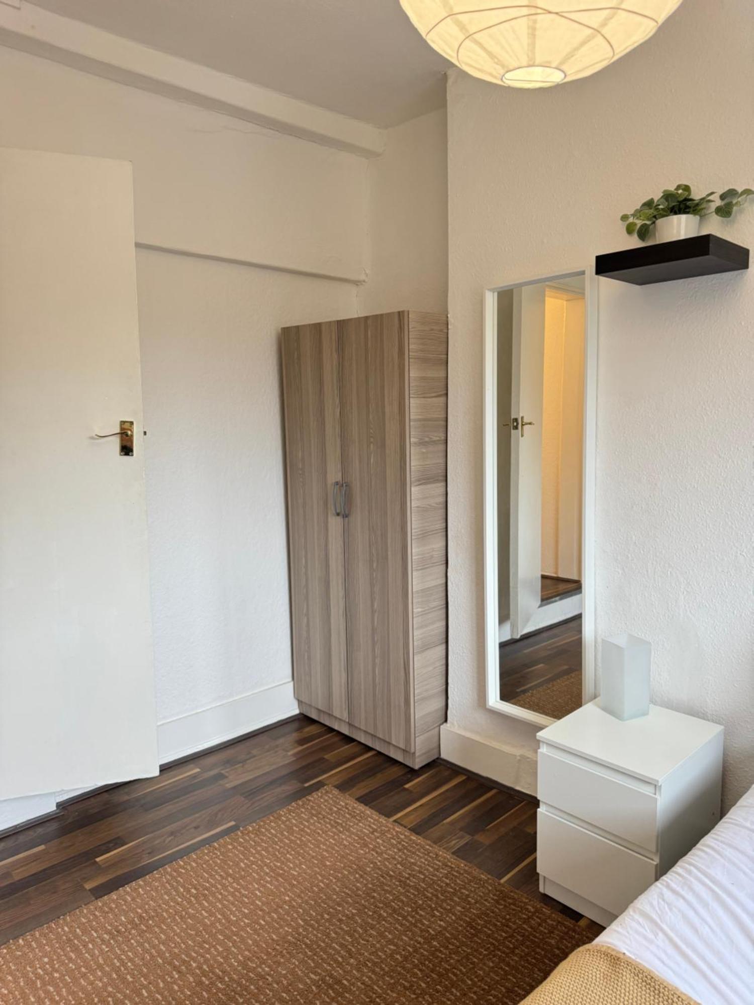 2 Bed Apt Sofa Bed Up To 6 لندن المظهر الخارجي الصورة