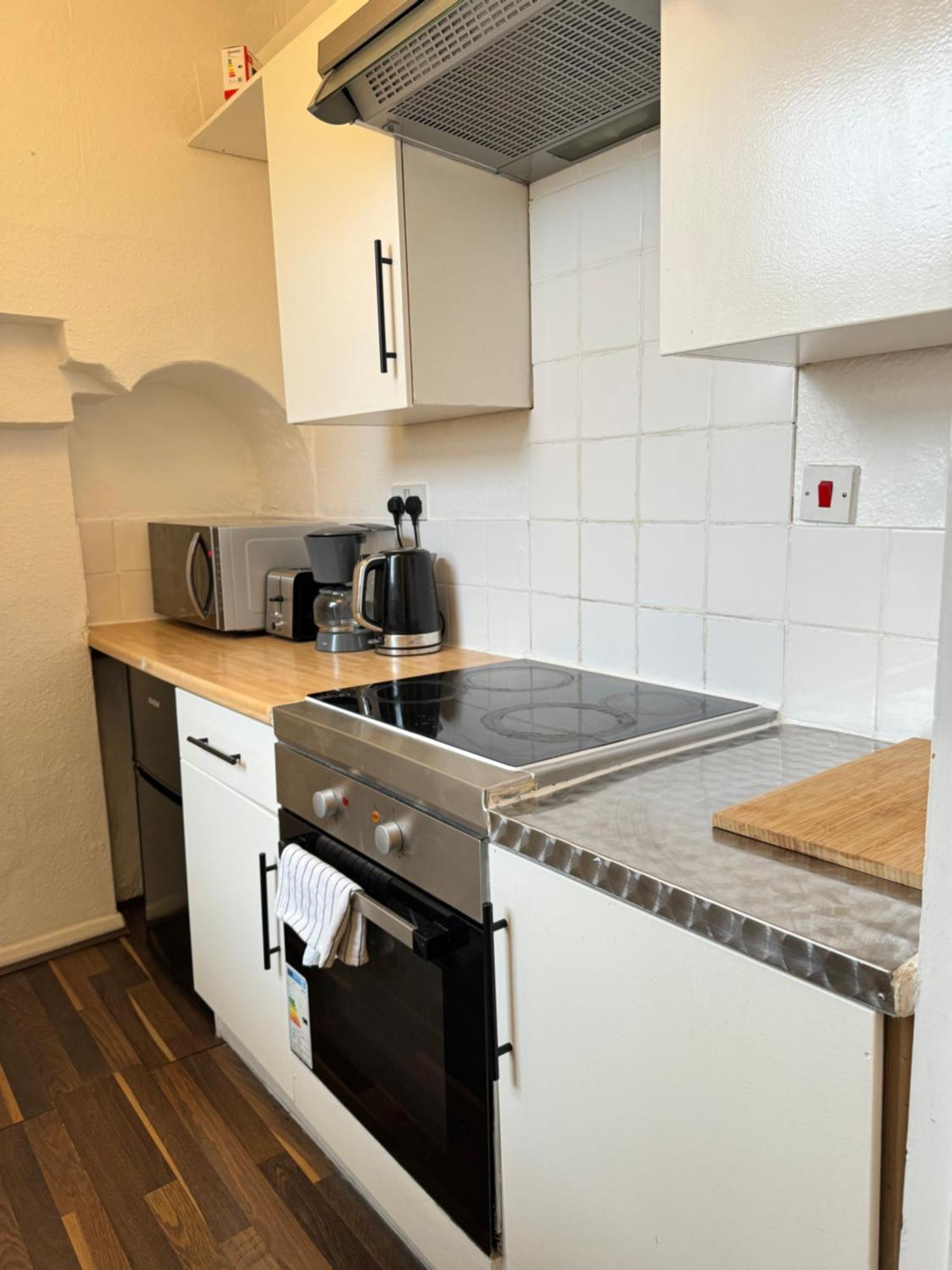 2 Bed Apt Sofa Bed Up To 6 لندن المظهر الخارجي الصورة