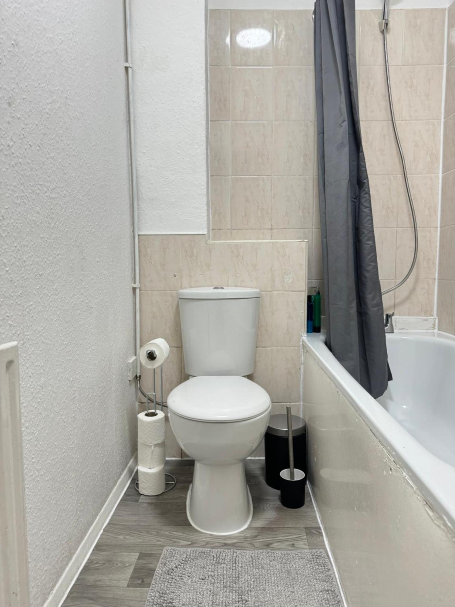 2 Bed Apt Sofa Bed Up To 6 لندن المظهر الخارجي الصورة