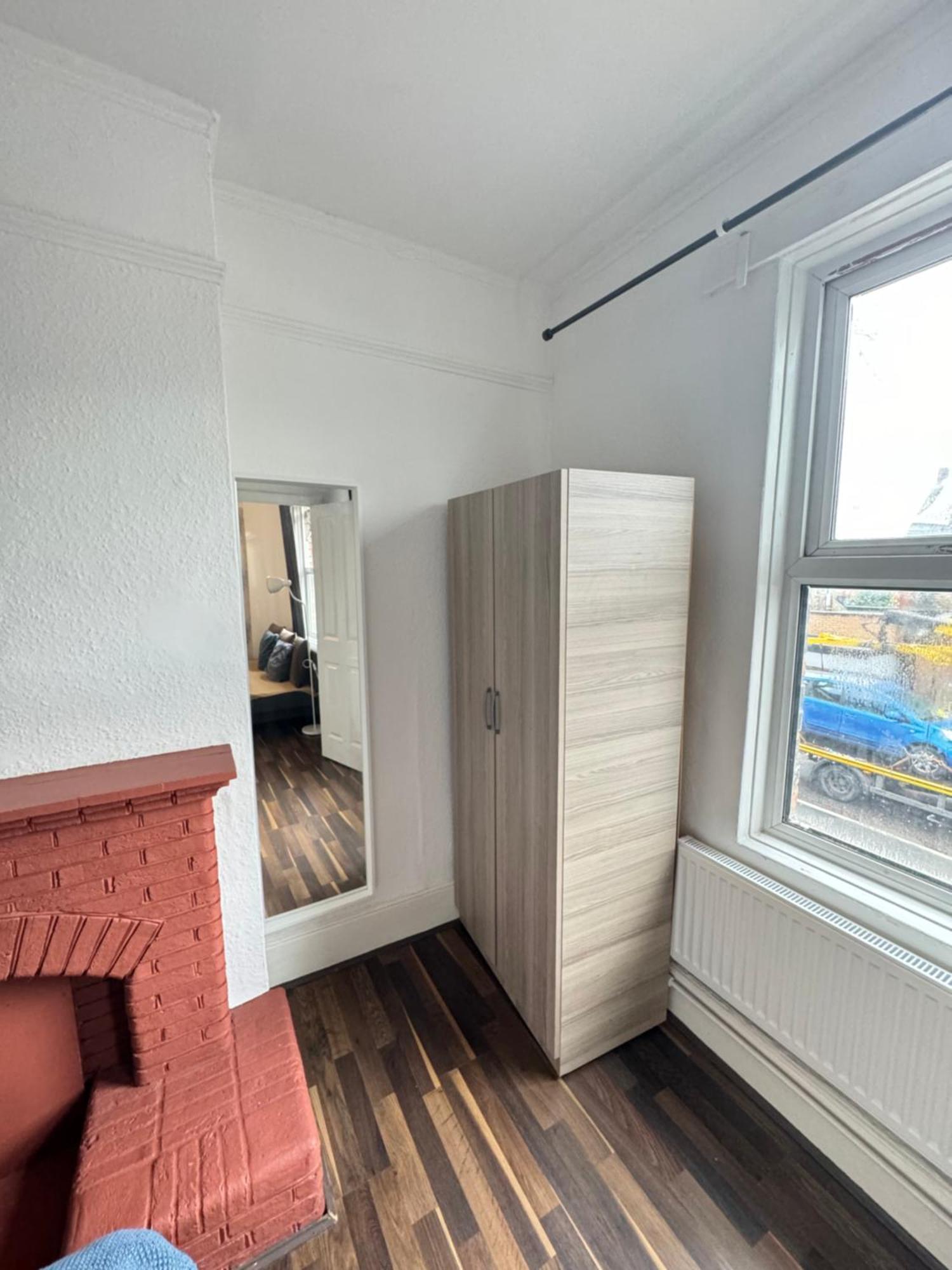 2 Bed Apt Sofa Bed Up To 6 لندن المظهر الخارجي الصورة